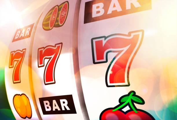 nadim toto mobile app interface showing sportsbook and live-dealer games